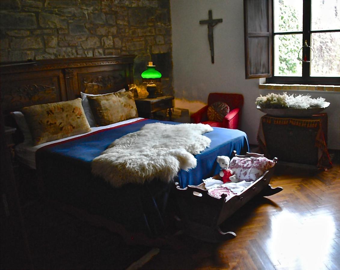 Castello Di Muggia Bed & Breakfast Exterior photo